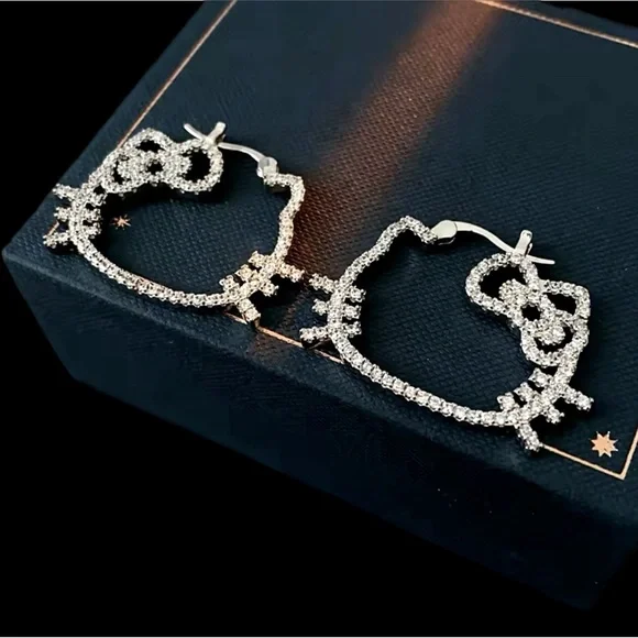 ✨New✨ Hello Kitty Rhinestone Hoop Earrings - Picture 1 of 6